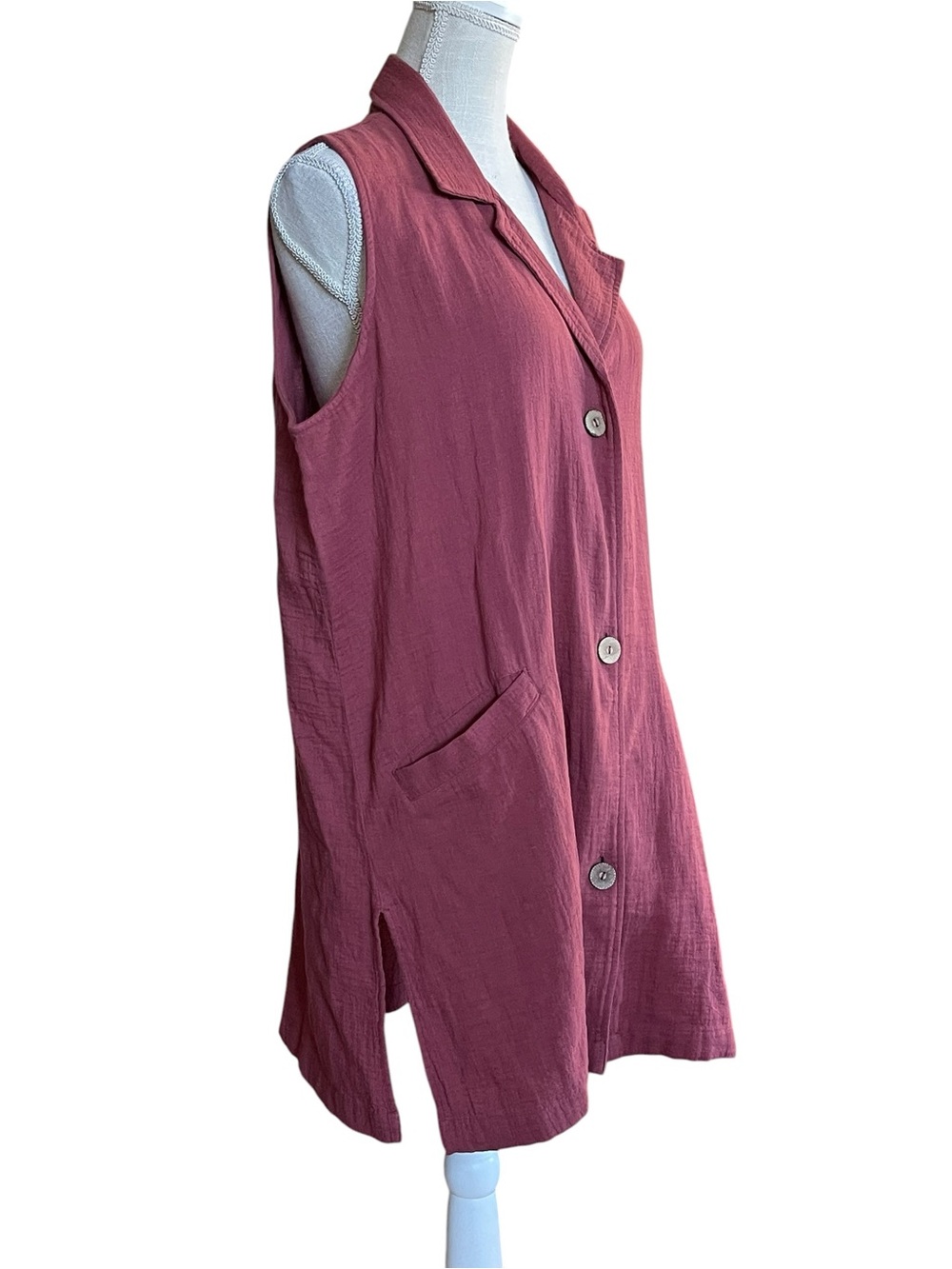 Coldwater Creek Sleeveless Button Front Lagenlook/Coastal Grandma Tunic in Berry